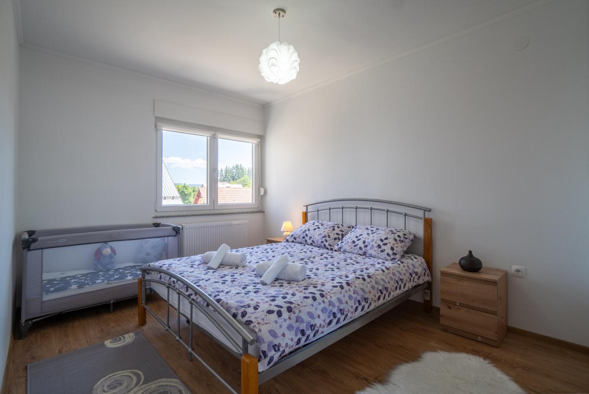 Apartman Josip Госпич Экстерьер фото